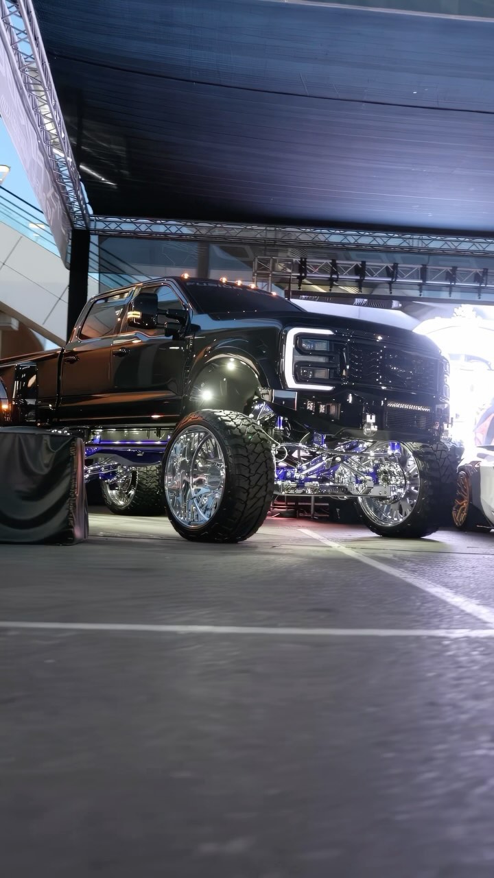 2024 Ford F450 Limited SEMA build with Anylevel lift and JTX dually wheels