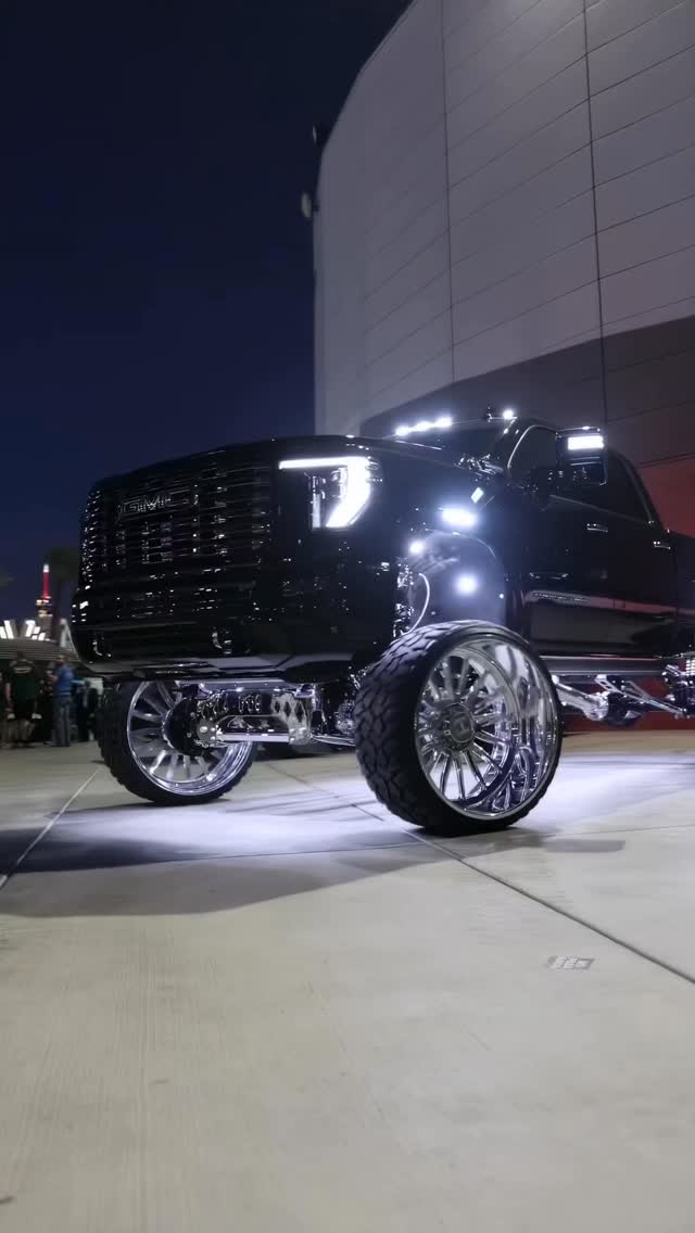 2025 GMC Denali Ultimate full build with 12 inch lift on Hostile Forged