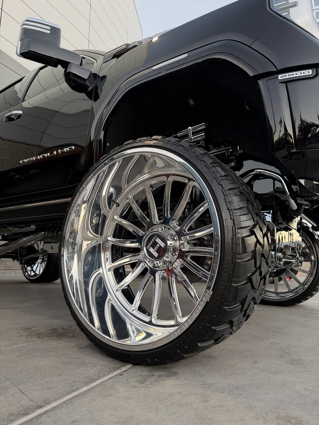 Detail of Hostile Forged Phantom 30 inch wheel and Fury Country Hunter MT